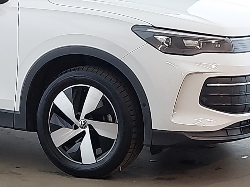 Used Volkswagen Tiguan 2024 for sale - 77923310: Photo 9