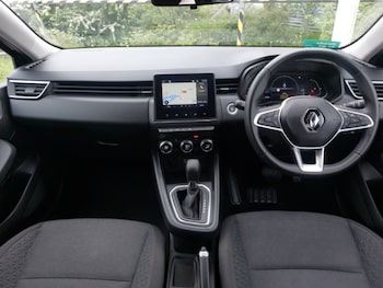 Used Renault Clio 2023 for sale - 78510196: Photo