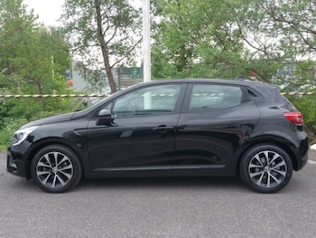 Used Renault Clio 2023 for sale - 78510196: Photo