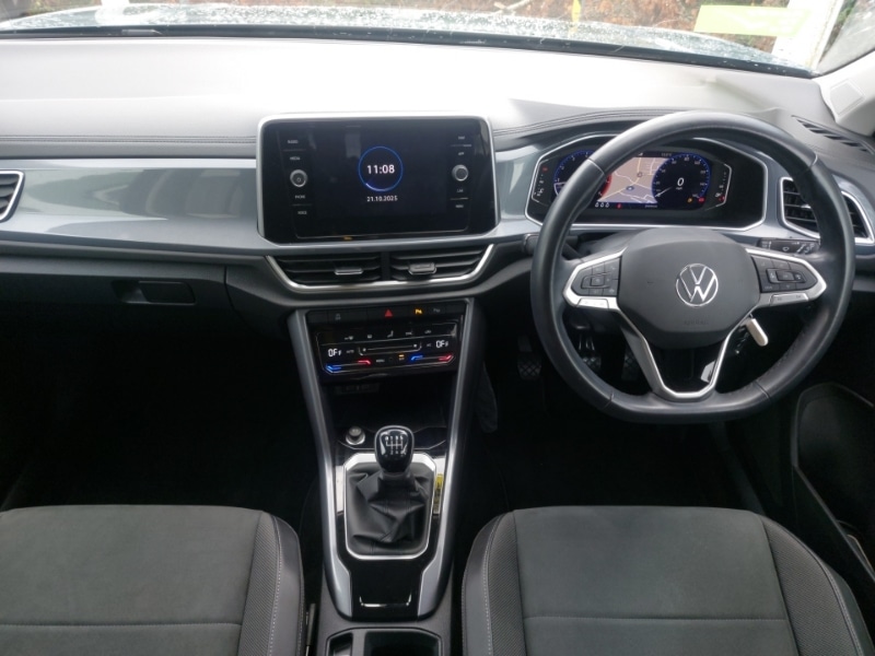 Used Volkswagen T-Roc 2022 for sale - 76687942: Photo 2