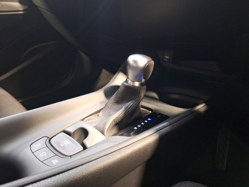 Used Toyota C-HR 2023 for sale - 77847749: Photo 11