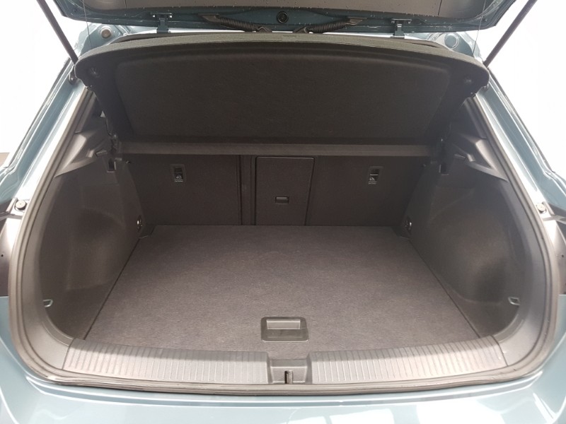 Used Volkswagen T-Roc 2024 for sale - 76589687: Photo 8