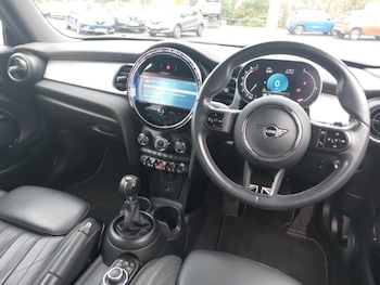 Used MINI Convertible 2022 for sale - 77467596: Photo