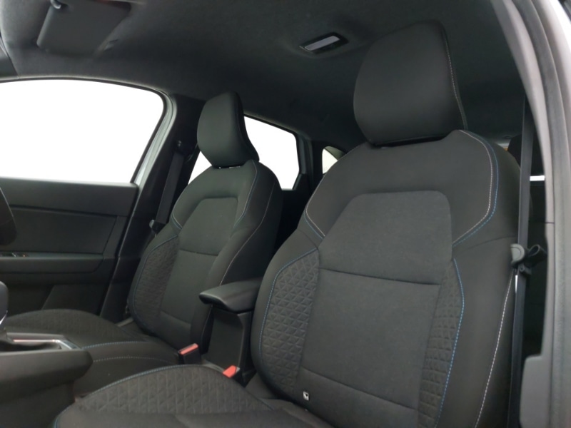 Used Renault Captur 2024 for sale - 77304660: Photo 12