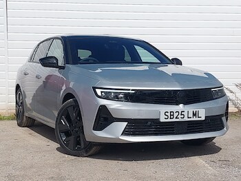 2025 - 115kW GS 54kWh 5dr Auto
