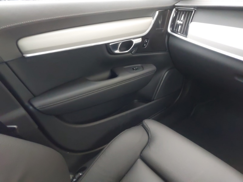 Used Volvo V90 2025 for sale - 77778063: Photo 11