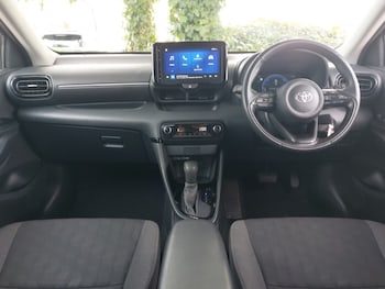 Used Toyota Yaris 2024 for sale - 76447517: Photo