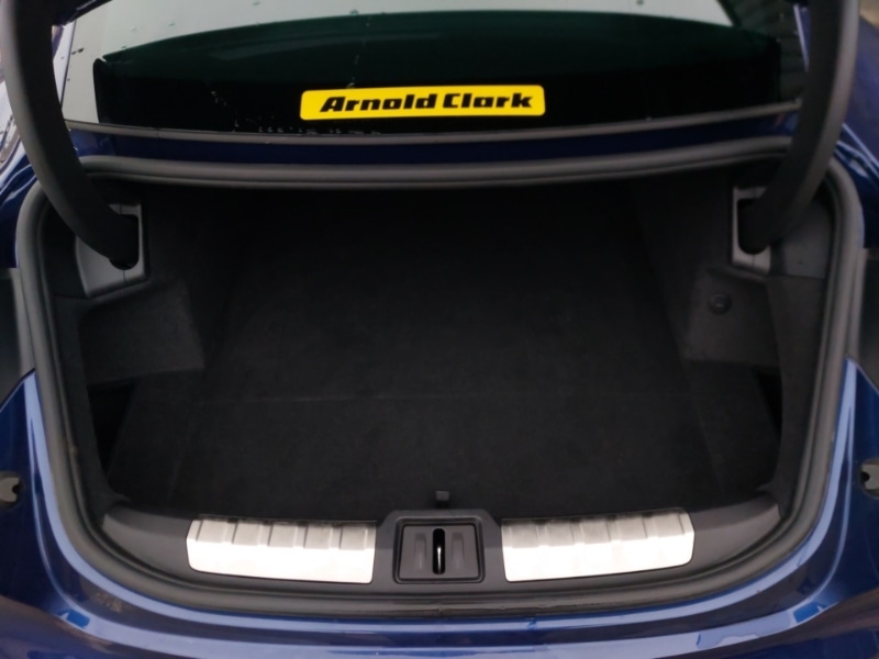 Used Porsche Taycan 2020 for sale - 76688116: Photo 8