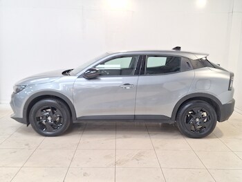 Used Alfa Romeo Junior 2025 for sale - 79235133: Photo