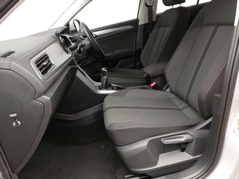 Used Volkswagen T-Roc 2023 for sale - 77569422: Photo 5