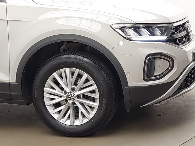 Used Volkswagen T-Roc 2023 for sale - 77569422: Photo 9