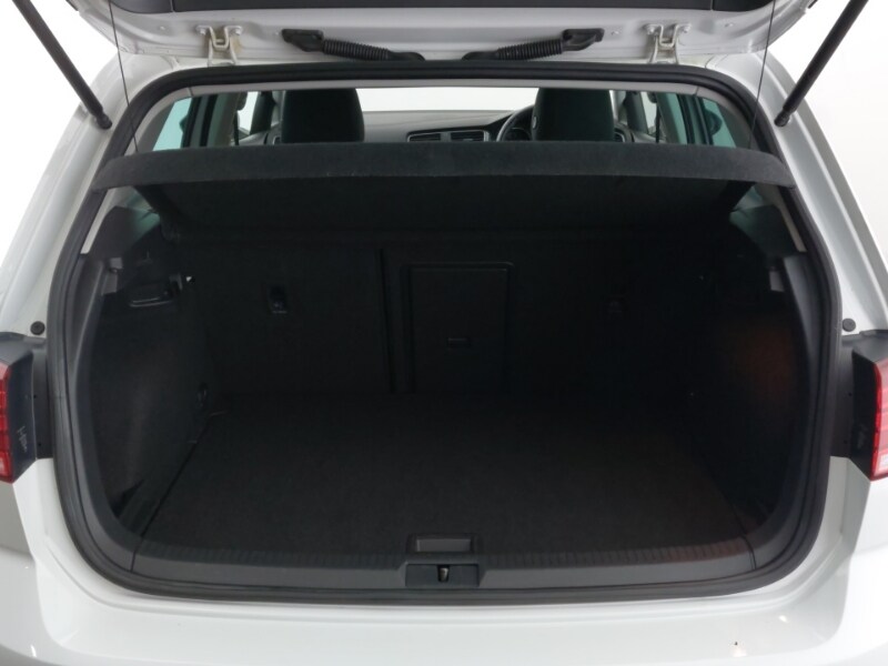 Used Volkswagen Golf 2019 for sale - 76817046: Photo 8