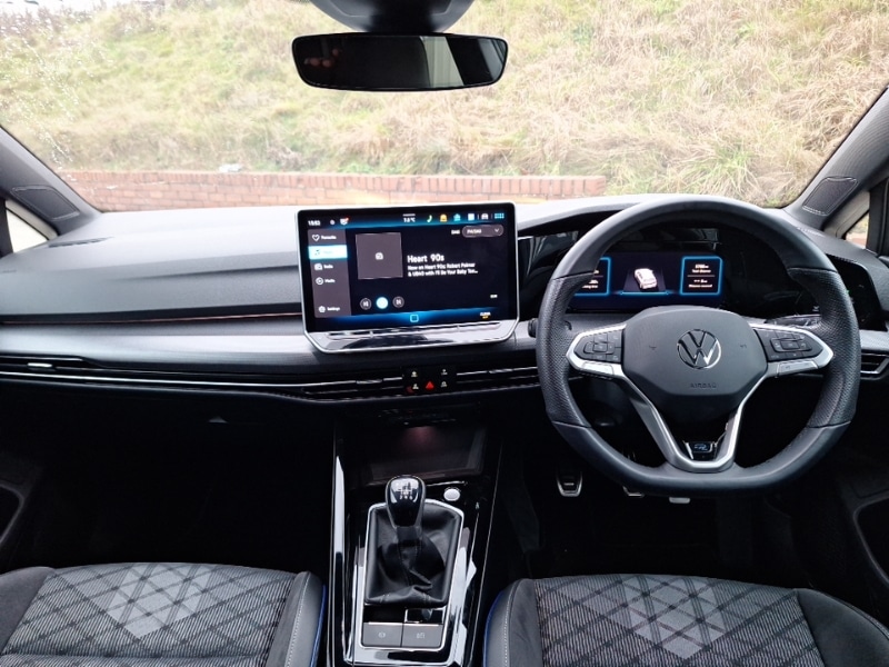 Used Volkswagen Golf 2024 for sale - 77330107: Photo 2