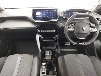 Used Peugeot 2008 2024 for sale - 76404321: Photo