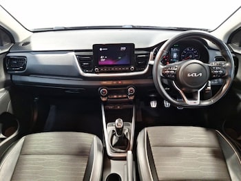 Used Kia Stonic 2022 for sale - 77569623: Photo