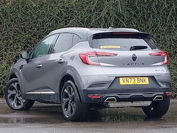 Used Renault Captur 2023 for sale - 77606649: Photo