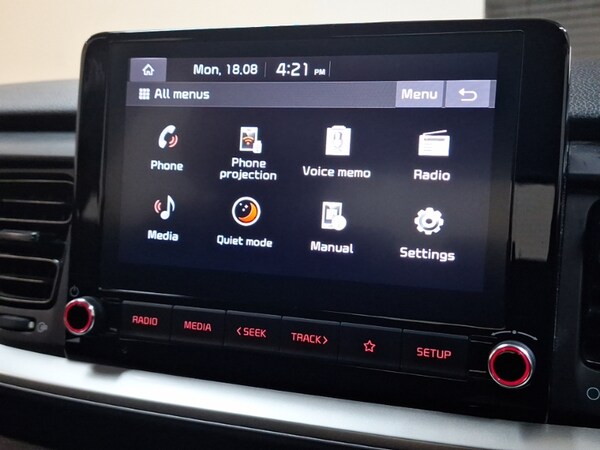 Used Kia Stonic 2022 for sale - 76269447: Photo 12