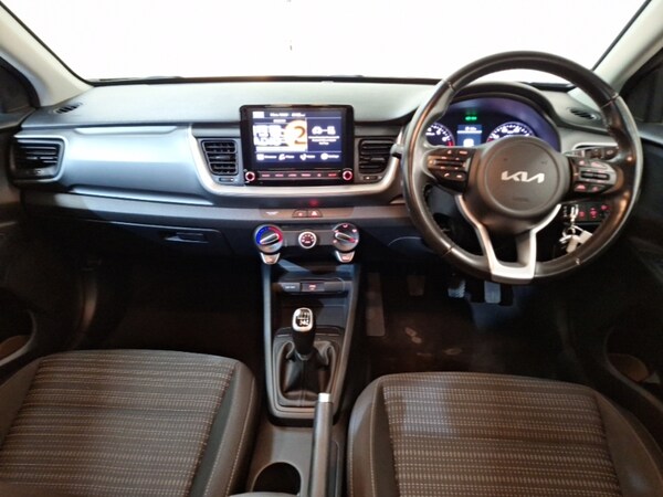 Used Kia Stonic 2022 for sale - 76269447: Photo 2