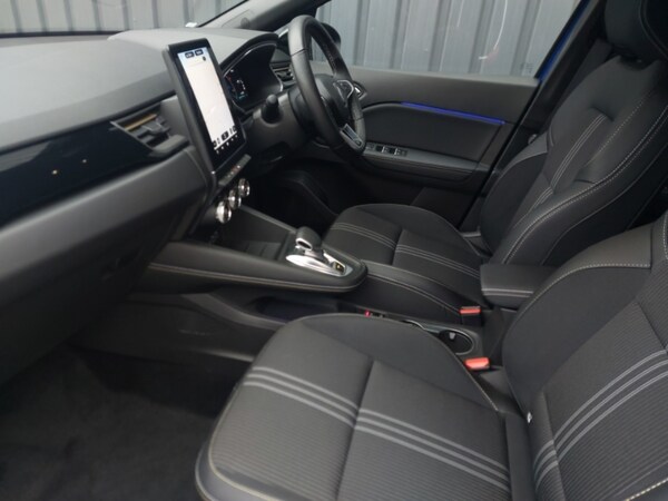 Used Renault Captur 2024 for sale - 76306071: Photo 5