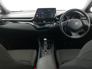 Used Toyota C-HR 2022 for sale - 77777765: Photo