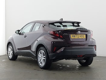 Used Toyota C-HR 2022 for sale - 77777765: Photo