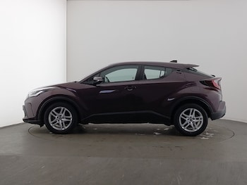 Used Toyota C-HR 2022 for sale - 77777765: Photo