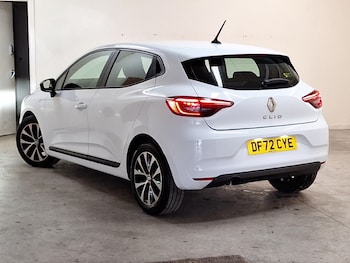 Used Renault Clio 2022 for sale - 79505339: Photo