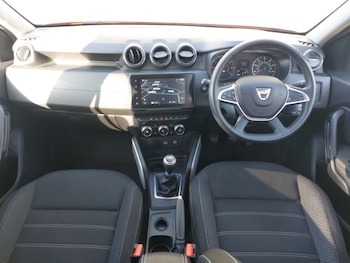 Used Dacia Duster 2022 for sale - 79043901: Photo