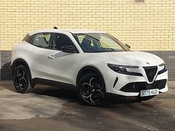 2025 - 1.2 Turbo Ibrida 5dr Auto