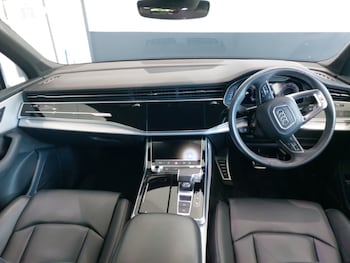 Used Audi Q7 2020 for sale - 78751126: Photo