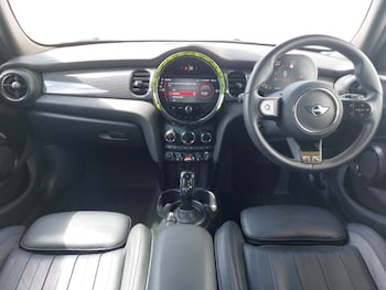 Used MINI Hatch 2023 for sale - 75513616: Photo