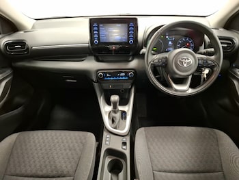 Used Toyota Yaris 2022 for sale - 78612639: Photo