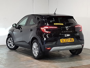 Used Renault Captur 2022 for sale - 75691198: Photo