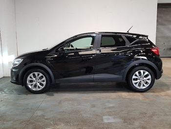 Used Renault Captur 2022 for sale - 75691198: Photo