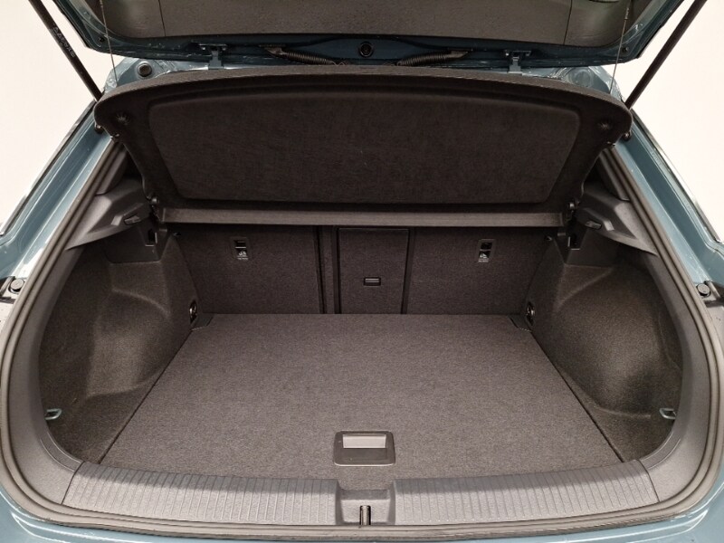 Used Volkswagen T-Roc 2025 for sale - 77318949: Photo 8