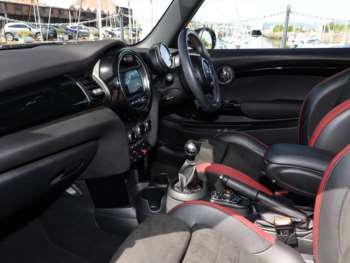 Used MINI Hatch 2019 for sale - 74855692: Photo