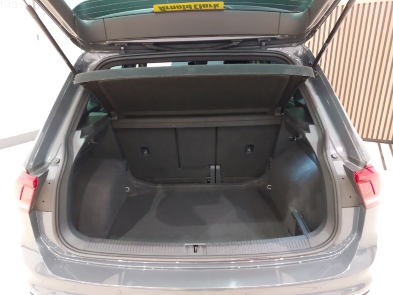 Used Volkswagen Tiguan 2023 for sale - 76383523: Photo 8