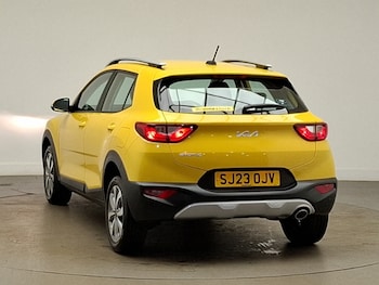 Used Kia Stonic 2023 for sale - 79253082: Photo