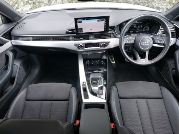 Used Audi A4 2021 for sale - 76182934: Photo 2