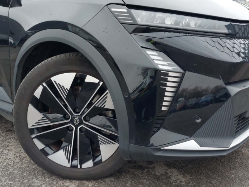 Used Renault Scenic E-Tech 2024 for sale - 77439022: Photo 9
