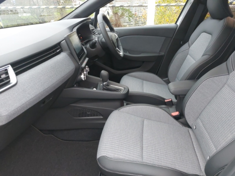 Used Renault Clio 2025 for sale - 77449047: Photo 5