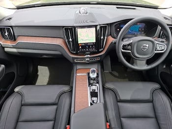 Used Volvo XC60 2024 for sale - 78777493: Photo