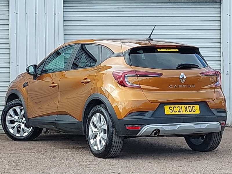 Used Renault Captur 2021 for sale - 76688459: Photo 3