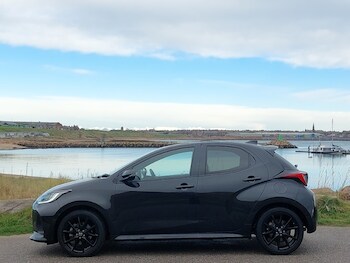 Used Mazda Mazda2 HYBRID 2024 for sale - 77347800: Photo