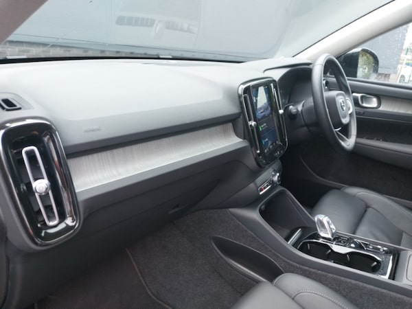 Used Volvo XC40 2024 for sale - 76348096: Photo 5