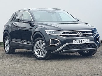 Used Volkswagen T-Roc 2024 for sale - 76506572: Photo