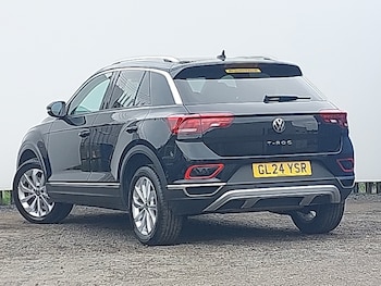 Used Volkswagen T-Roc 2024 for sale - 76506572: Photo