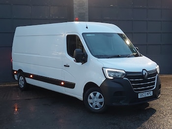 Renault Master feature image