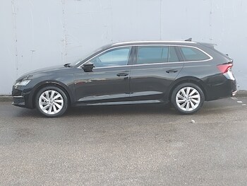 Used Skoda Octavia 2025 for sale - 77751940: Photo