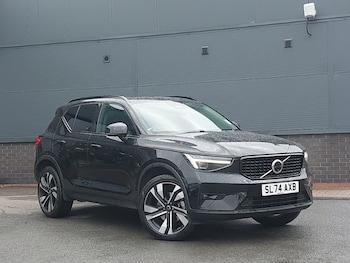 Volvo - XC40
